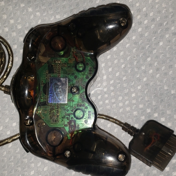 Intec PlayStation 2 Infinite Play Wireless Controller No Dongle. - Picture 4 of 4